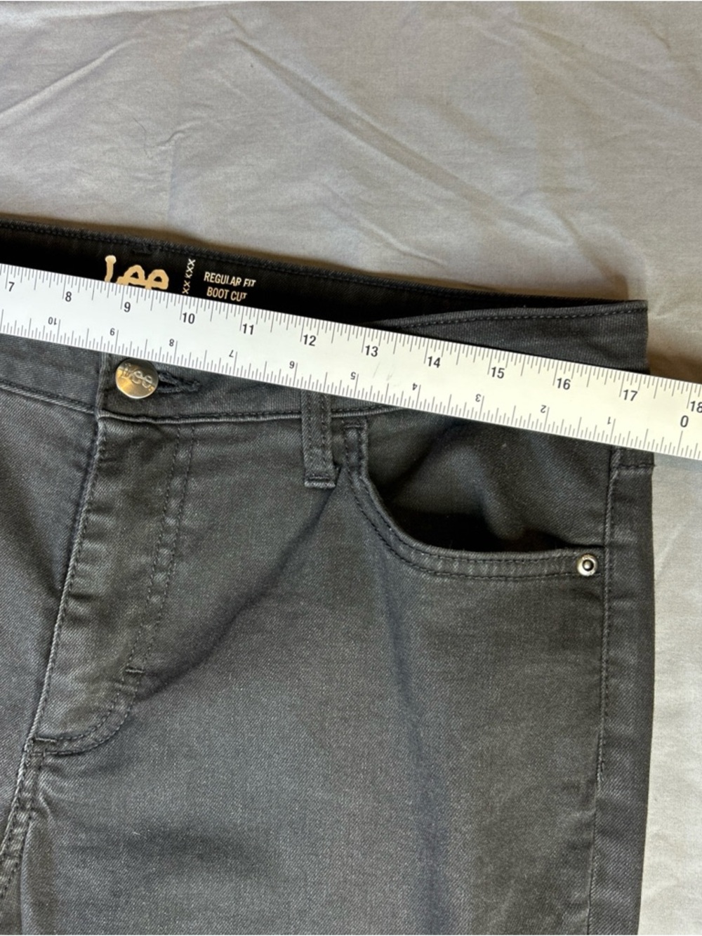 Lee Regular Fit Boot Cut Womens Jeans Lot Of 2 Size 14P Dark And Regular Wash - Picture 5 of 10